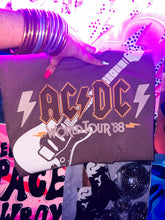 Load image into Gallery viewer, World Tour Tee
